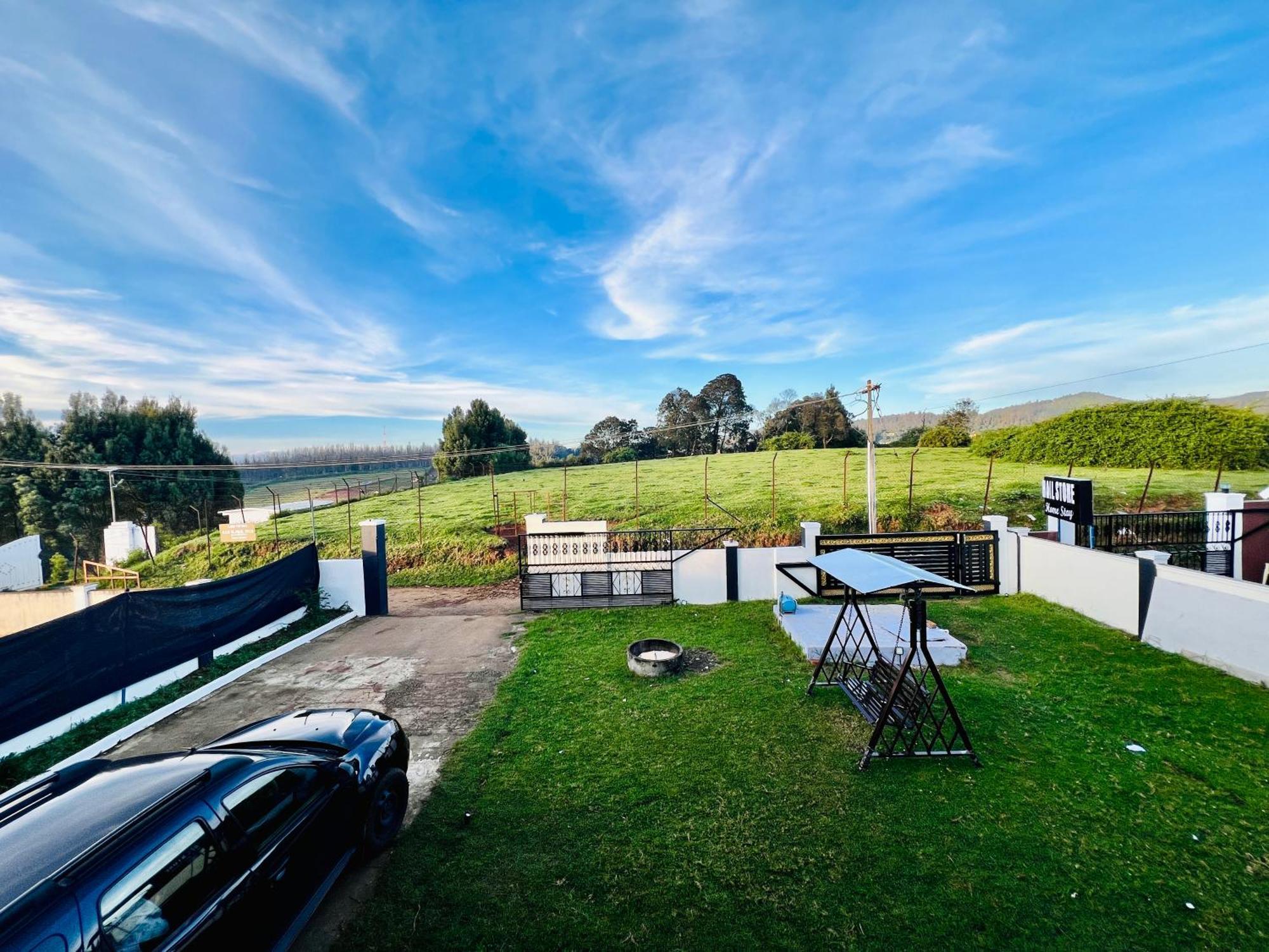 Teyt Castle Vila Ooty Exterior foto